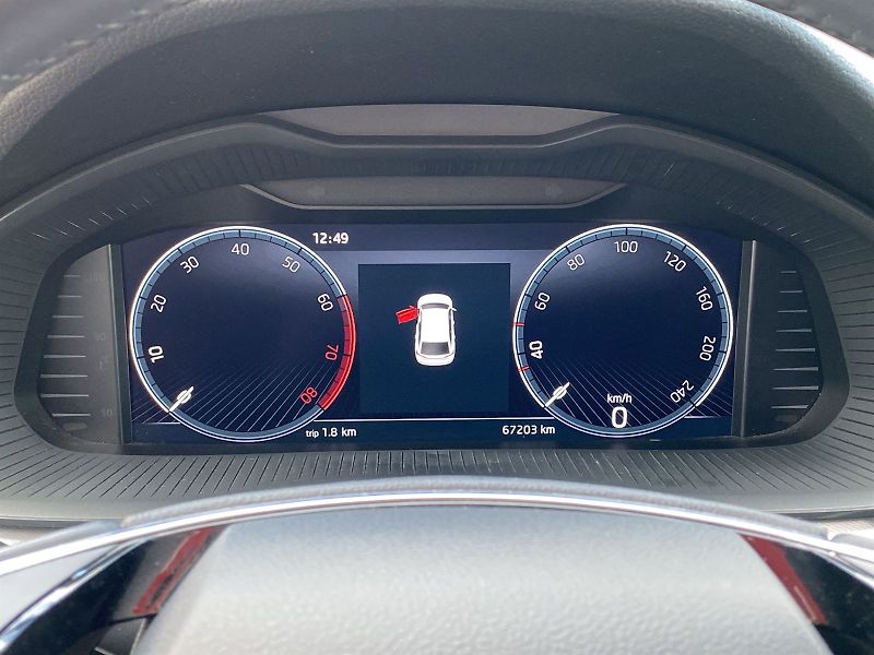 Škoda Scala (2023) 1.0 TSI DSG Ambition - fotka 10 z 31