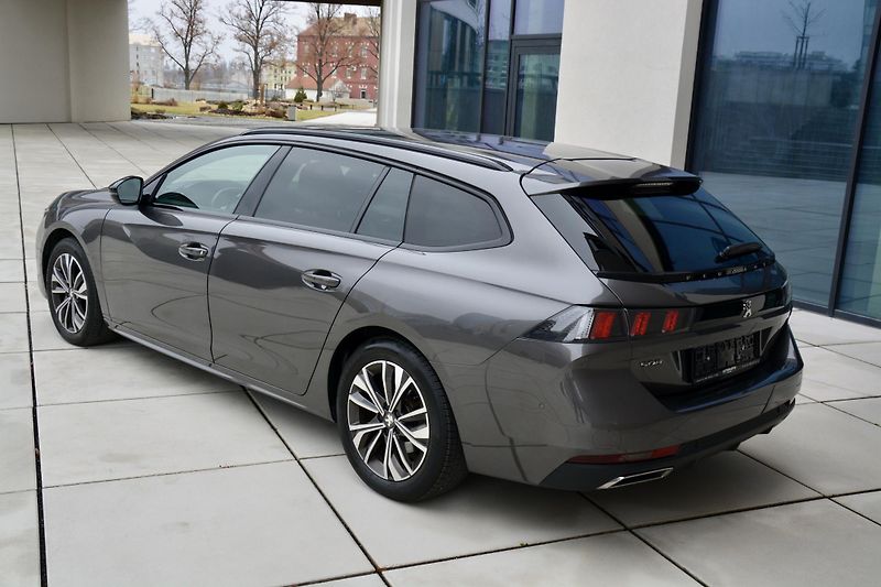 Peugeot 508 (2023) SW BlueHDi130 EAT8 ALLURE - fotka 13 z 40