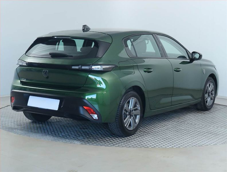 Peugeot 308 (2024) Active 1.2 PureTech, ČR,1.maj - fotka 5 z 17