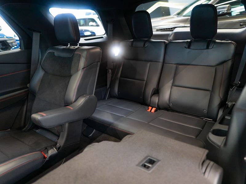 Ford Explorer (2026) 3.0 ST 4WD 21Alu, B&O 980W - fotka 39 z 45