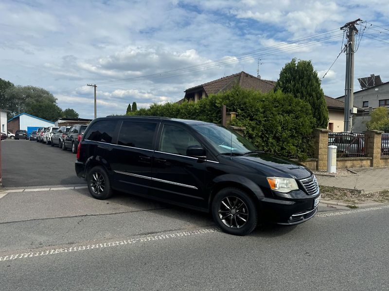 Chrysler Town & Country (2012) 3.6 RT Stown DVD 2012 - fotografie inzerátu