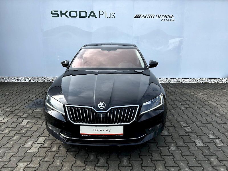 Škoda Superb (2018) 1.5 TSI 110kW ACT DSG Style+ - fotka 4 z 35