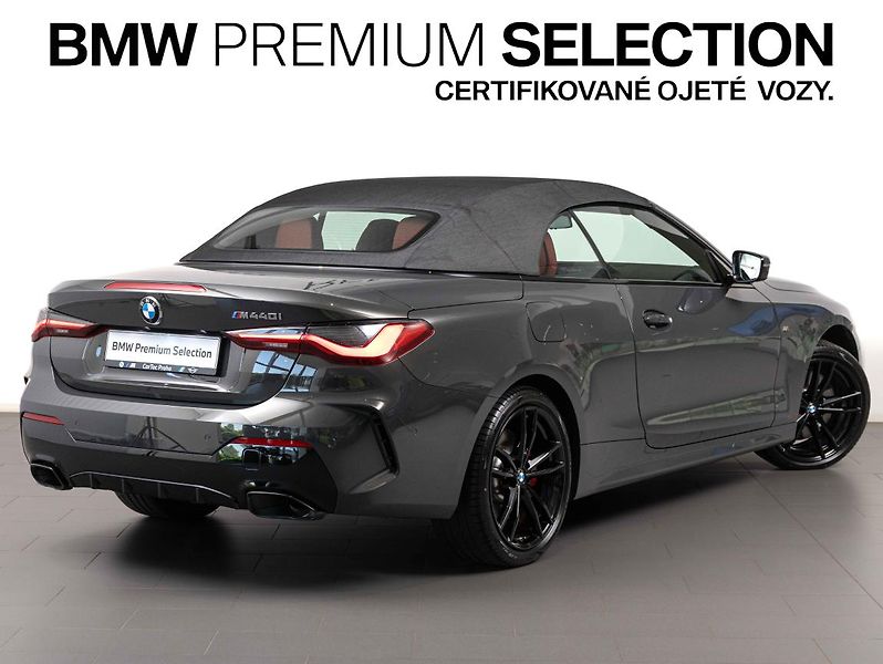BMW Řada 4 M440i xDrive Convertible - fotka 7 z 24