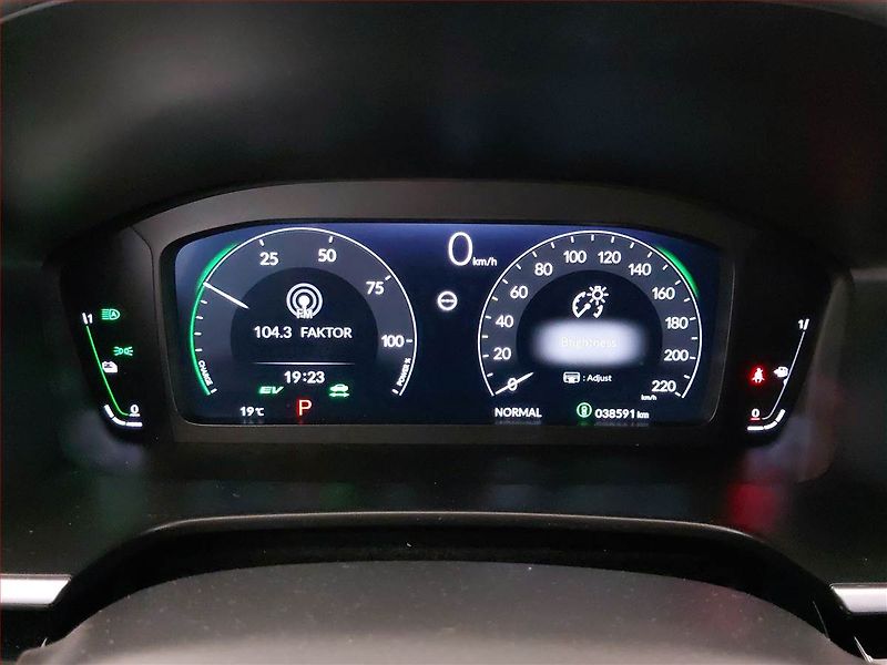 Honda CR-V (2024) 2.0i-MMD HEV - fotka 11 z 17