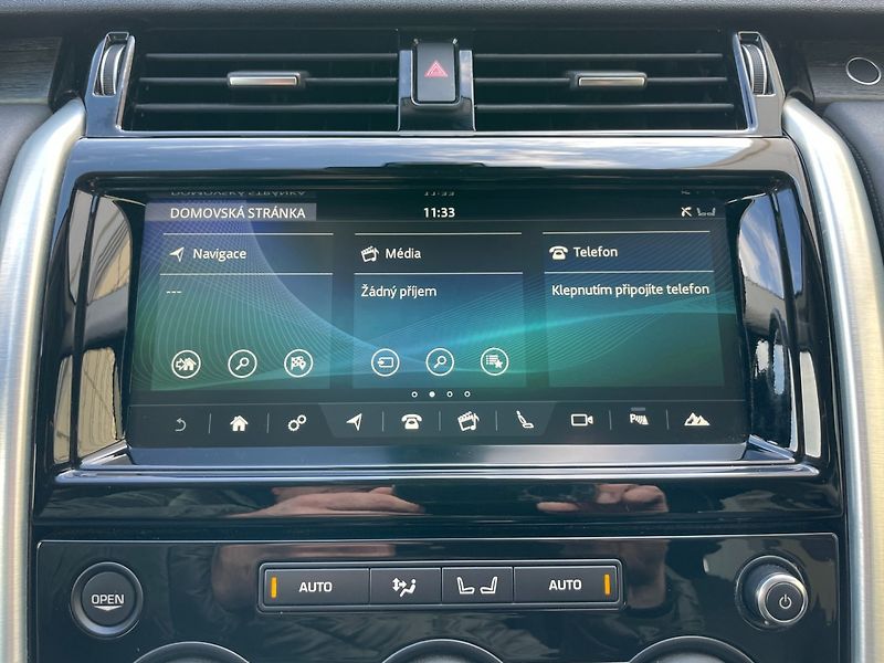 Land Rover Discovery (2017) 3.0Td6 190kW HSE LUXURY - fotka 35 z 44