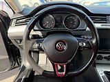Volkswagen Passat (2015) 2.0TDi, AC - náhled 11