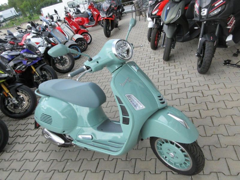 Vespa (2026) GTS 310 80th e5+ - fotka 4 z 16
