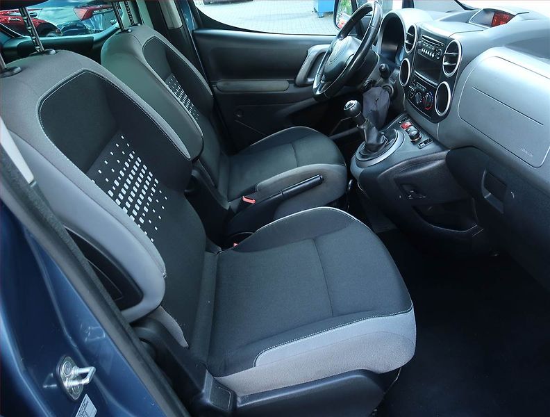 Citroën Berlingo (2016) Feel 1.6 VTi, 5Míst, ČR - fotka 9 z 15