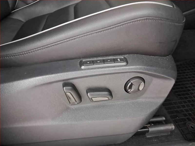Volkswagen Tiguan (2019) 2.0 TDI - fotka 16 z 22