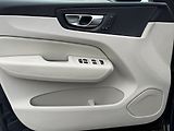 Volvo XC60 PLUS T6 AWD PHEV ACC,BLIS - náhled 8