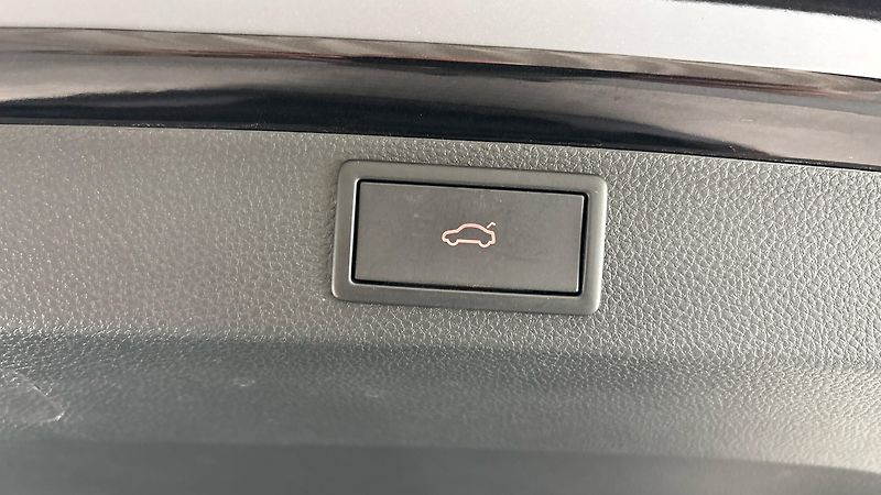 Škoda Karoq 2.0 TDI DSG 4x4 Style - fotka 20 z 29