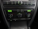 Škoda Octavia (2008) Scout 2.0 TDI, 4X4, ČR,1.maj - náhled 11