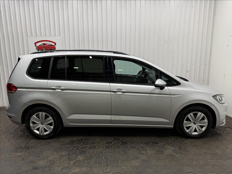Volkswagen Touran 2.0TDI 2XKOLA 1MAJITEL 84KM! - fotka 10 z 37