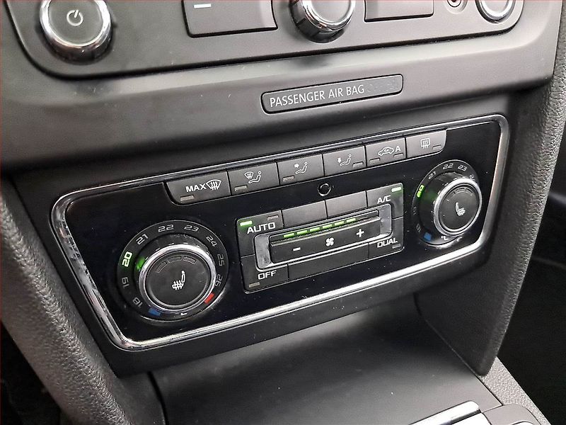 Škoda Superb (2014) 2.0 TDI, Navi, Tempomat - fotka 15 z 20