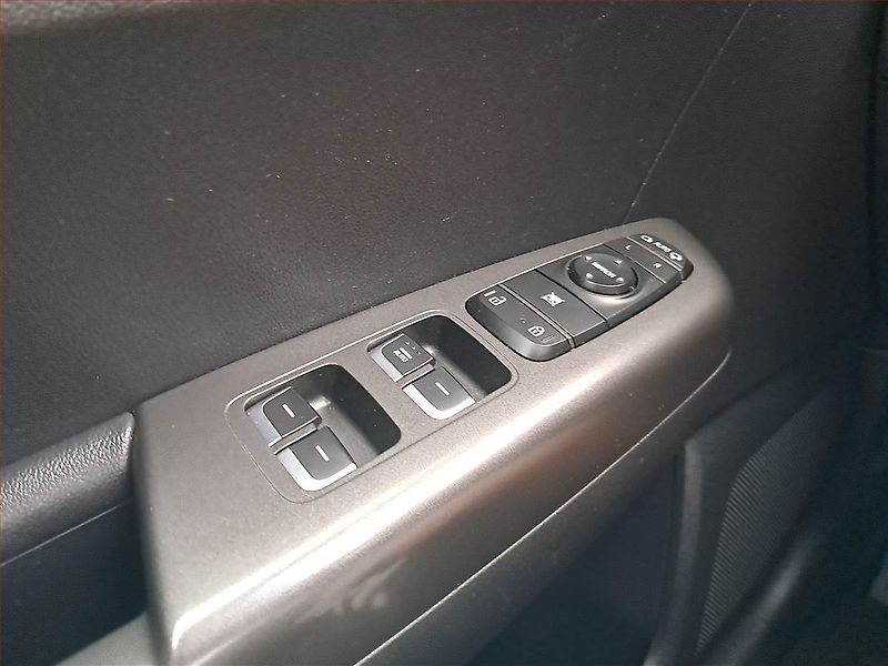 Kia Sportage (2017) 1.6 T-GDI, 4X4, Automat - fotka 16 z 17