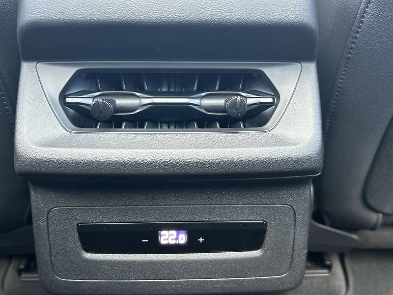 Audi A6 (2025) AVANT E-TRON QUATTRO - fotka 15 z 35
