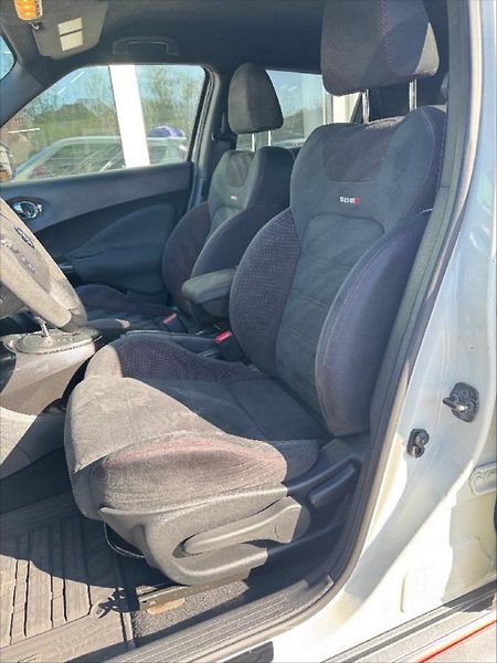Nissan Juke 1,6 I DIG-T CVT-M7 147kW Nismo - fotka 10 z 18