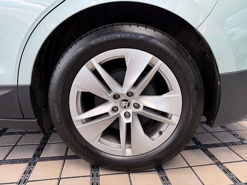 Škoda Enyaq 80 iV Kamera, 150 kW REZERVACE - fotka 8 z 36