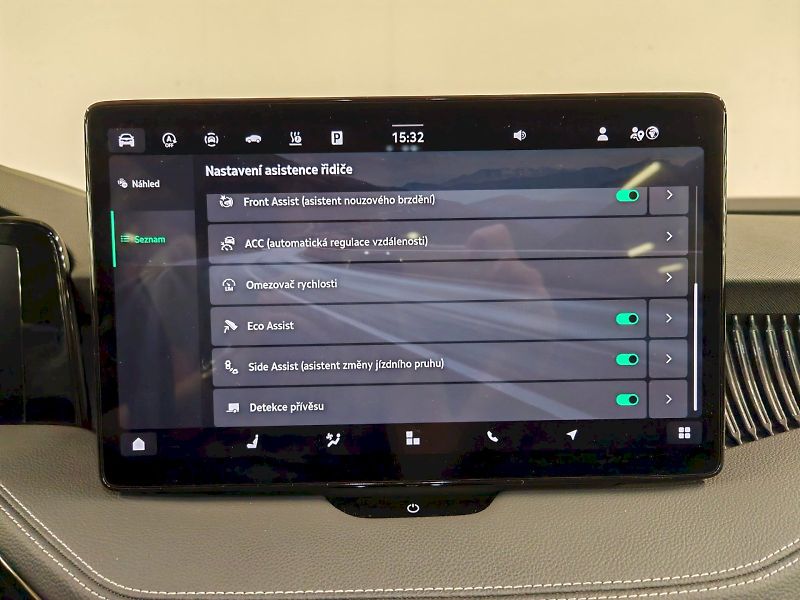 Škoda Superb (2025) 2.0 TDI 142 kW DSG 4x4 Sportli - fotka 12 z 34