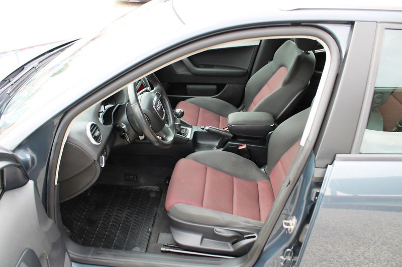 Audi A3 (2009) SPORTBACK 1,4TSI KLIMA ELOKNA  - fotka 9 z 16