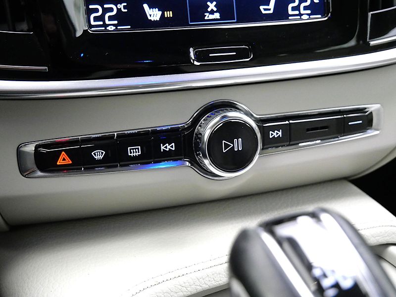 Volvo V90 - fotka 19 z 25