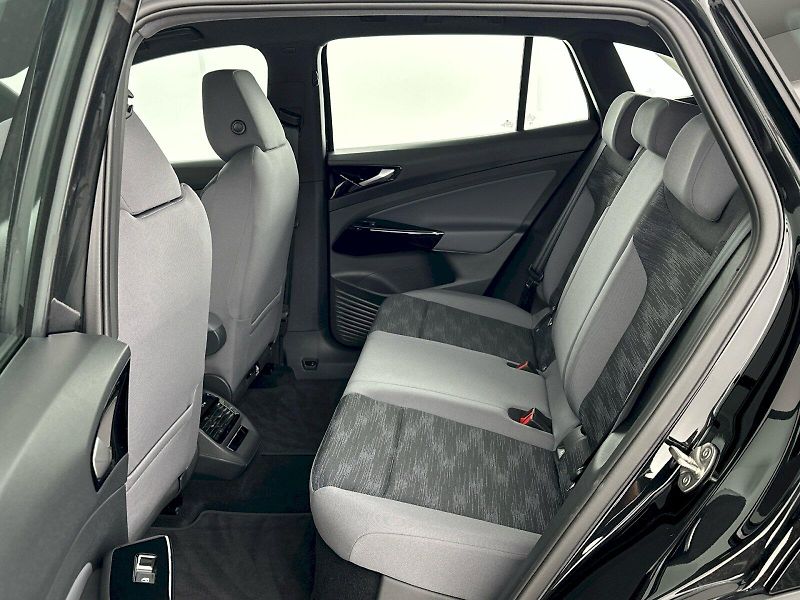 Volkswagen ID.4 (2025) Pro 210kW 4Motion, 82kWh, SOH - fotka 8 z 37