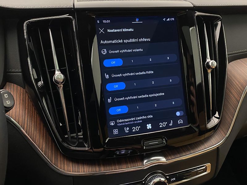 Volvo XC60 T6 AWD RECHARGE DARK ULTIMATE  - fotka 45 z 66