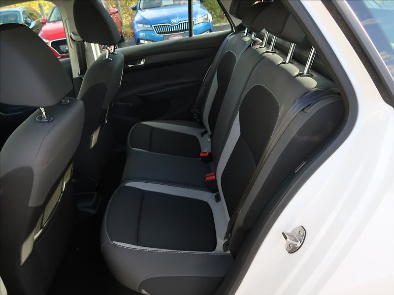 Škoda Fabia 1,4 TDi,66kW,NovéČR,Klima - fotka 16 z 20