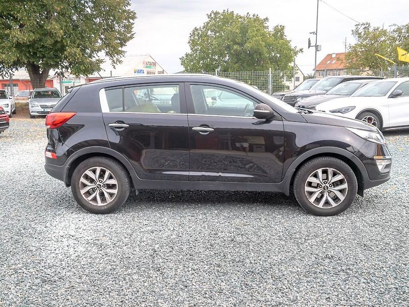 Kia Sportage (2014) ČR 1.7D 85KW – 2x KOLA - fotka 4 z 35