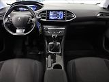 Peugeot 308 1,2 PT 81kW 1.maj.ČR 59tkm! - náhled 8