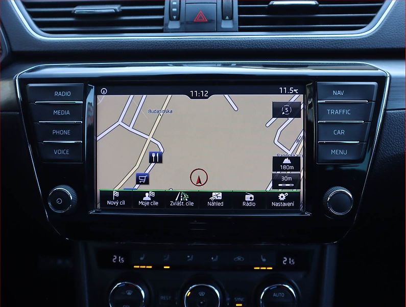 Škoda Superb (2017) 1.6 TDI, Automat, Navi - fotka 13 z 23