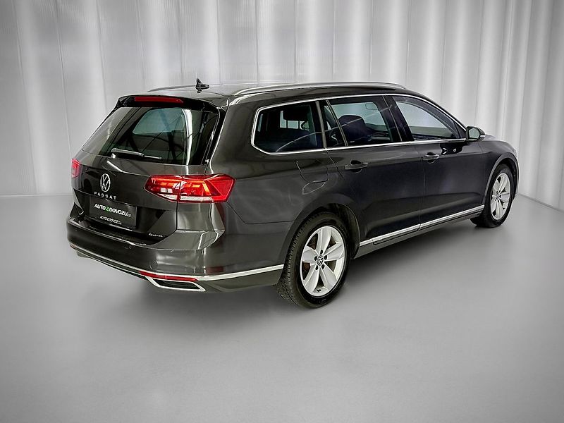 Volkswagen Passat 2.0TDI 147KW DSG 4MOTION ELEGA - fotka 7 z 25