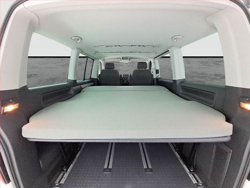 Volkswagen Multivan (2011) 2.0 TDI - fotka 16 z 17