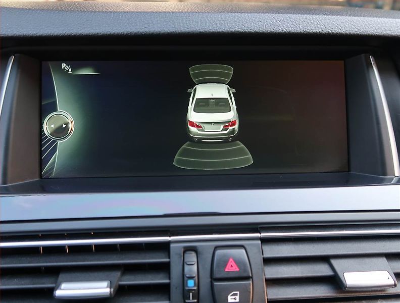 BMW Řada 5 (2014) 528i, Automat, Serv.kniha - fotka 20 z 22