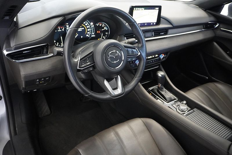 Mazda 6 (2019) 2,5 SKYACTIV-G PREMIUM AUT. - fotka 12 z 32