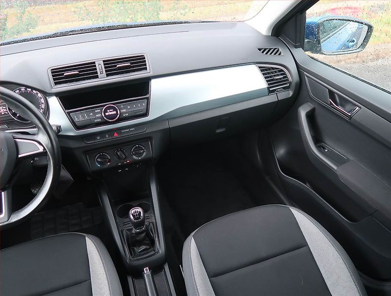 Škoda Fabia (2016) Ambition 1.2 TSI - fotka 8 z 15