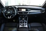 Alfa Romeo Stelvio 2,2 D 16V 210k Veloce AT8-Q4 - náhled 20