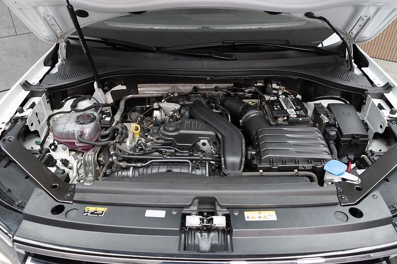 Volkswagen Tiguan Allspace 1.5 TSI DSG*VIRTUAL*DPH*ČR 1.M - fotka 34 z 44