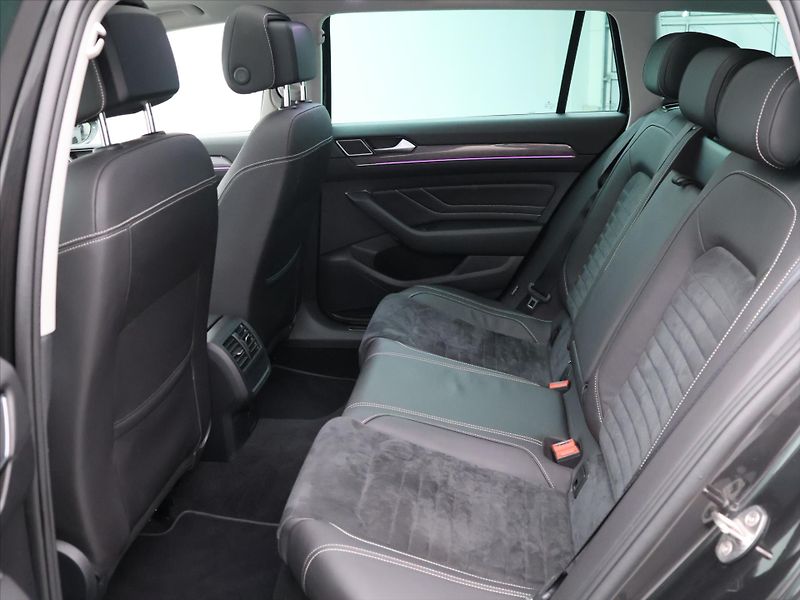 Volkswagen Passat 2,0 TDI 110kW DSG Elegance - fotka 13 z 34