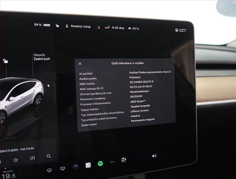 Tesla Model Y (2022) Long Range AWD 79kWh, SoH 93% - fotka 27 z 33