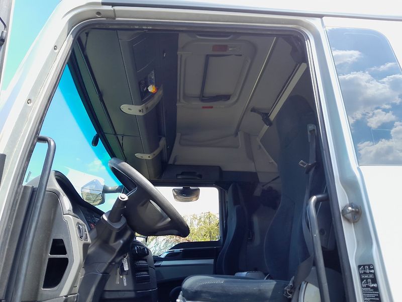 MAN TGX 18.440 LowDeck - fotka 19 z 37