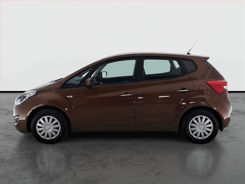 Hyundai ix20 (2013) 1.6 CVVT, Serv.kniha - fotka 3 z 17