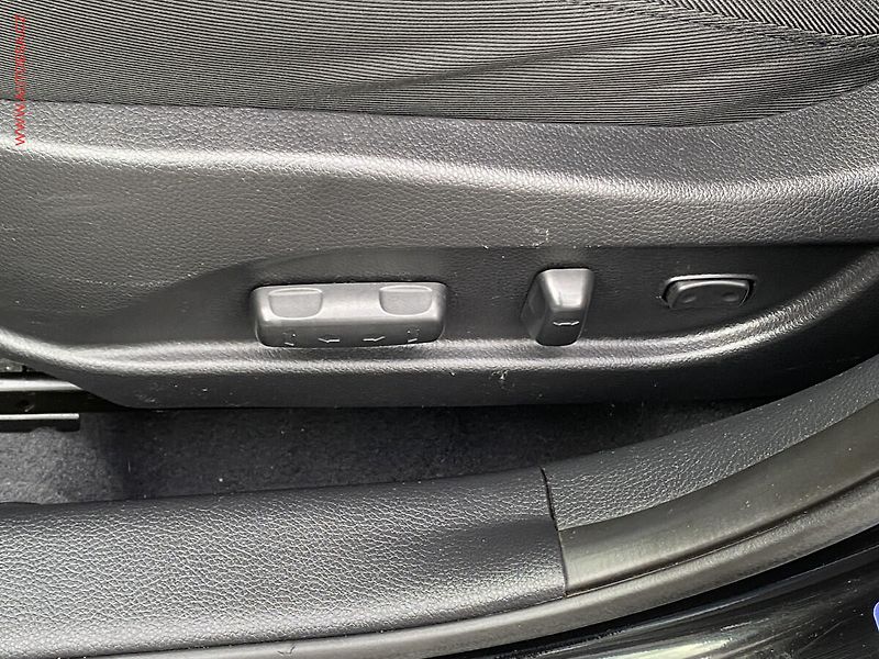Hyundai i40 (2017) 1.7 CRDi, ČR, AC, park.čidla - fotka 12 z 19