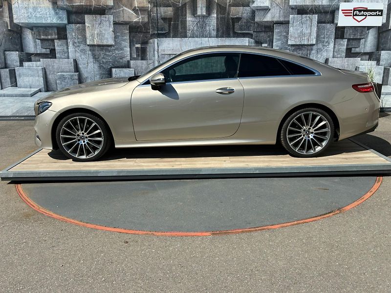 Mercedes-Benz Třídy E (2017) 220D, 143KW, VZDUCH, ACC,  - fotka 4 z 24