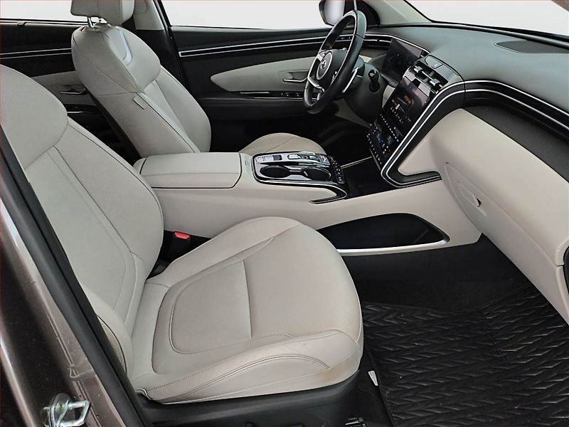 Hyundai Tucson (2023) Premium 1.6 T-GDI 48V MHEV - fotka 9 z 20