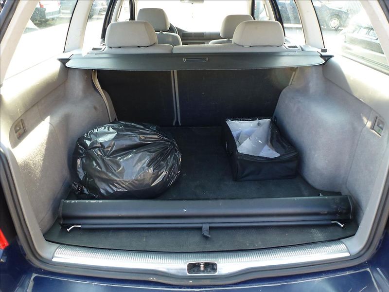 Volkswagen Passat 1,6 Bez dokladů !!! na ND - fotka 19 z 47
