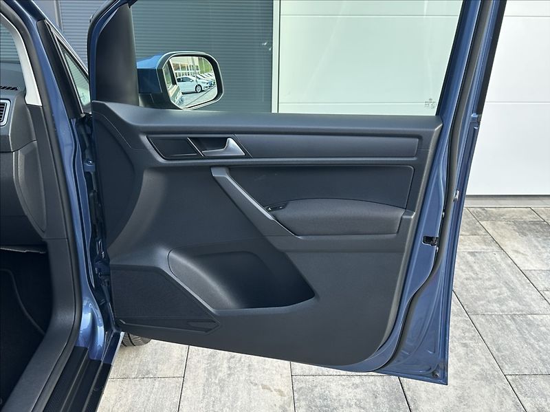 Volkswagen Caddy 2,0 TDI 122PS  Maxi Trend-7 4x - fotka 19 z 53