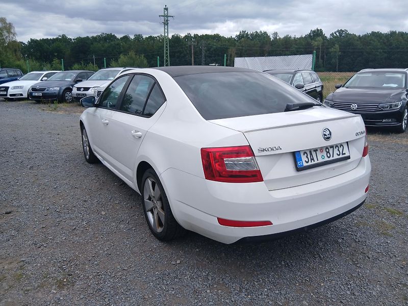Škoda Octavia 3, 1.2 TSI, plně pojízdné  - fotka 8 z 27