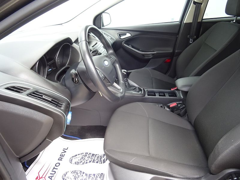 Ford Focus (2018) 1.6i,77kW,NovéČR,s.kn,klima - fotka 11 z 23
