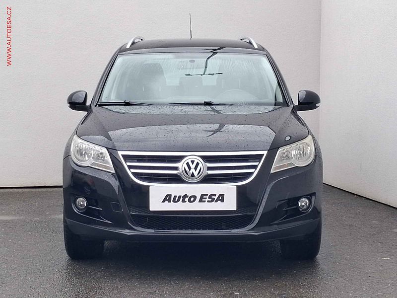 Volkswagen Tiguan (2010) 2.0 TDI 4x4, ČR, servis - fotka 2 z 16